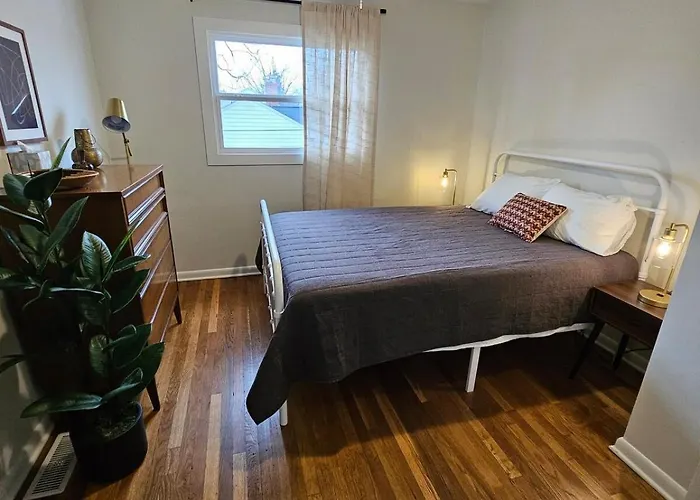Clintonville Charmer - Central, Arcade, Selfie Holiday home
