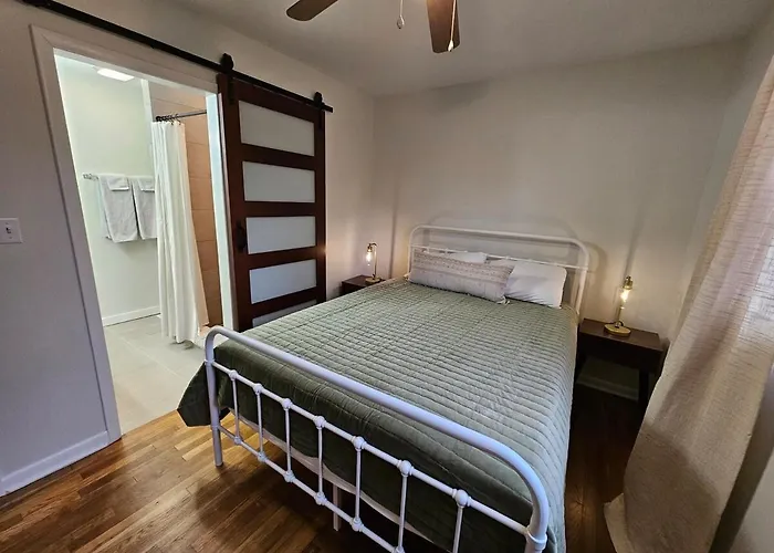 Clintonville Charmer - Central, Arcade, Selfie Holiday home
