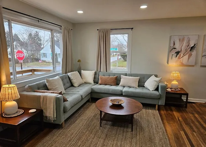 Clintonville Charmer - Central, Arcade, Selfie Holiday home